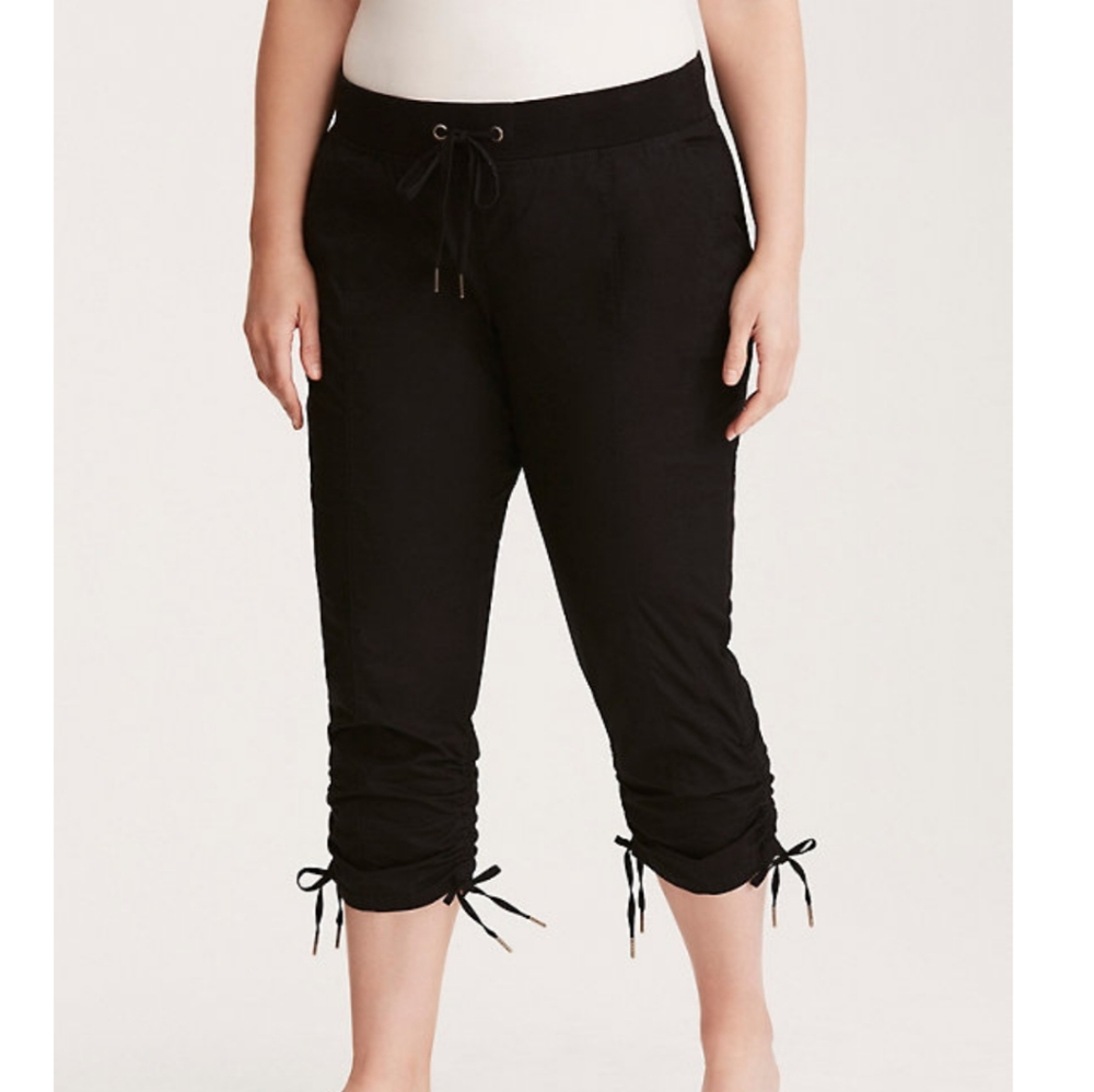 Torrid Stretch Poplin Cropped Pants 18